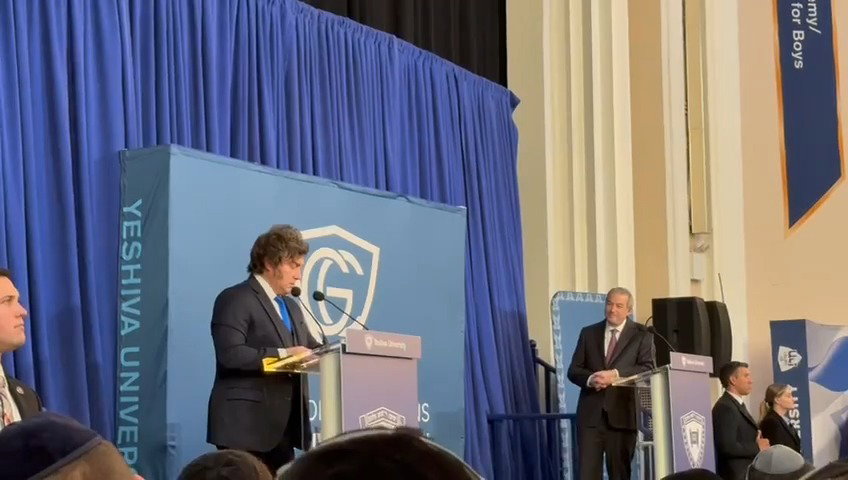 נשיא ארגנטינה, חאבייר מיליי, מספר כיצד החל הקשר שלו עם רבו, אקסל ואניש