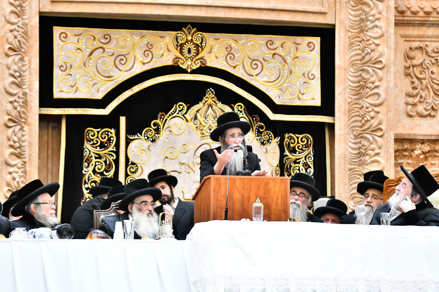 הילולא קדישא בויז'ניץ