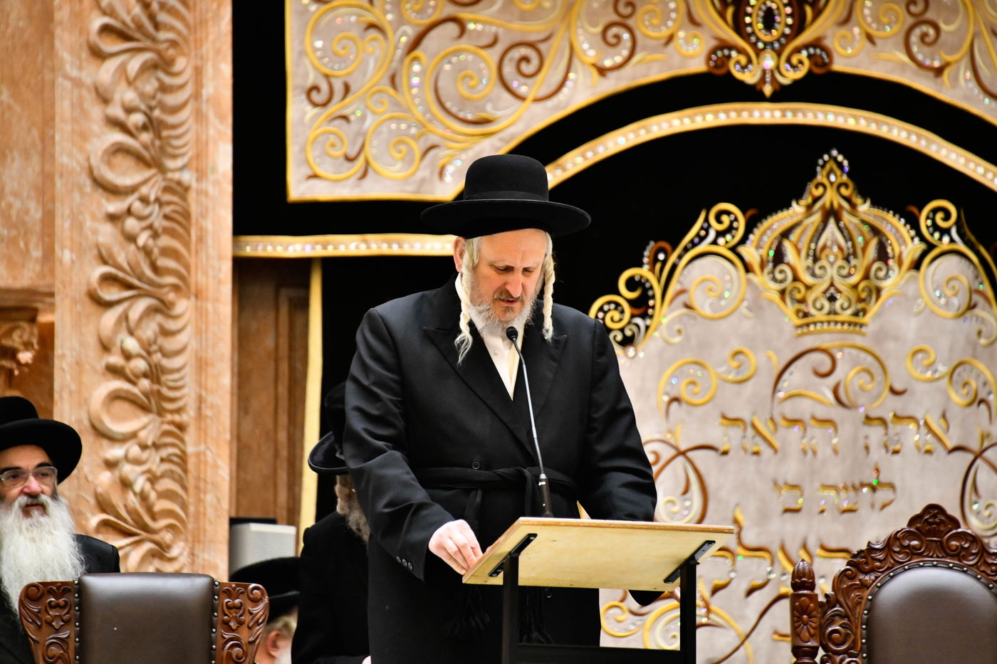 הילולא קדישא בויז'ניץ