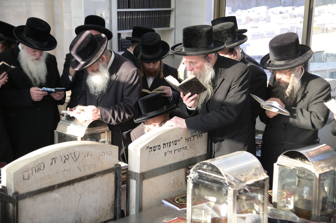 הילולא קדישא בויז'ניץ