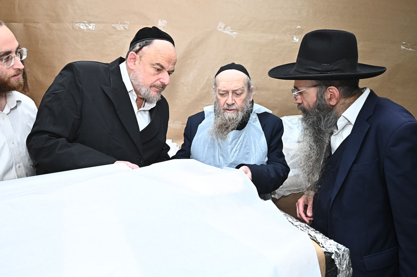 המקובל הגאון רבי דוד בצרי באפיית המצות