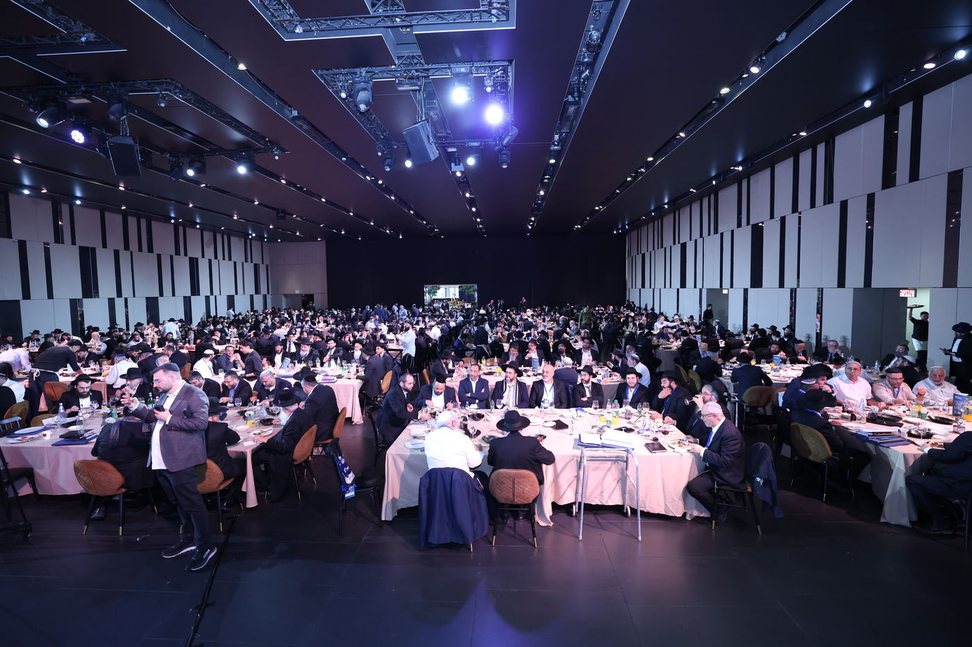 רבנים עורכי חופות בכנס מטעם ארגון 'תכלת' 