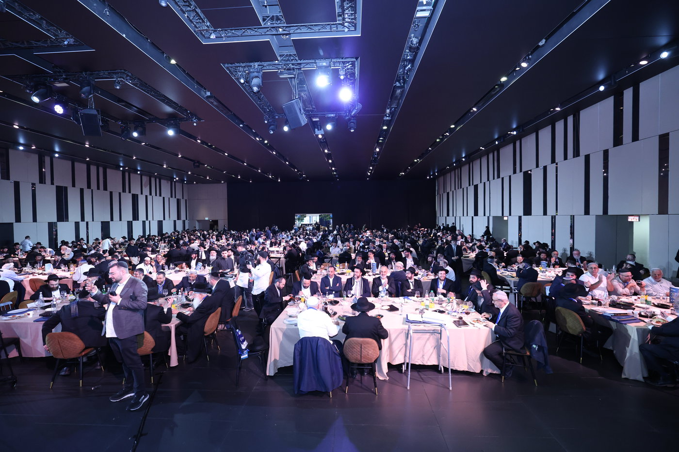 רבנים עורכי חופות בכנס מטעם ארגון 'תכלת' 