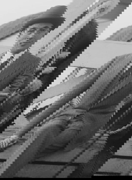 מעצב אופנת העילית והקוטור הצרפתי ז'אן פאטו