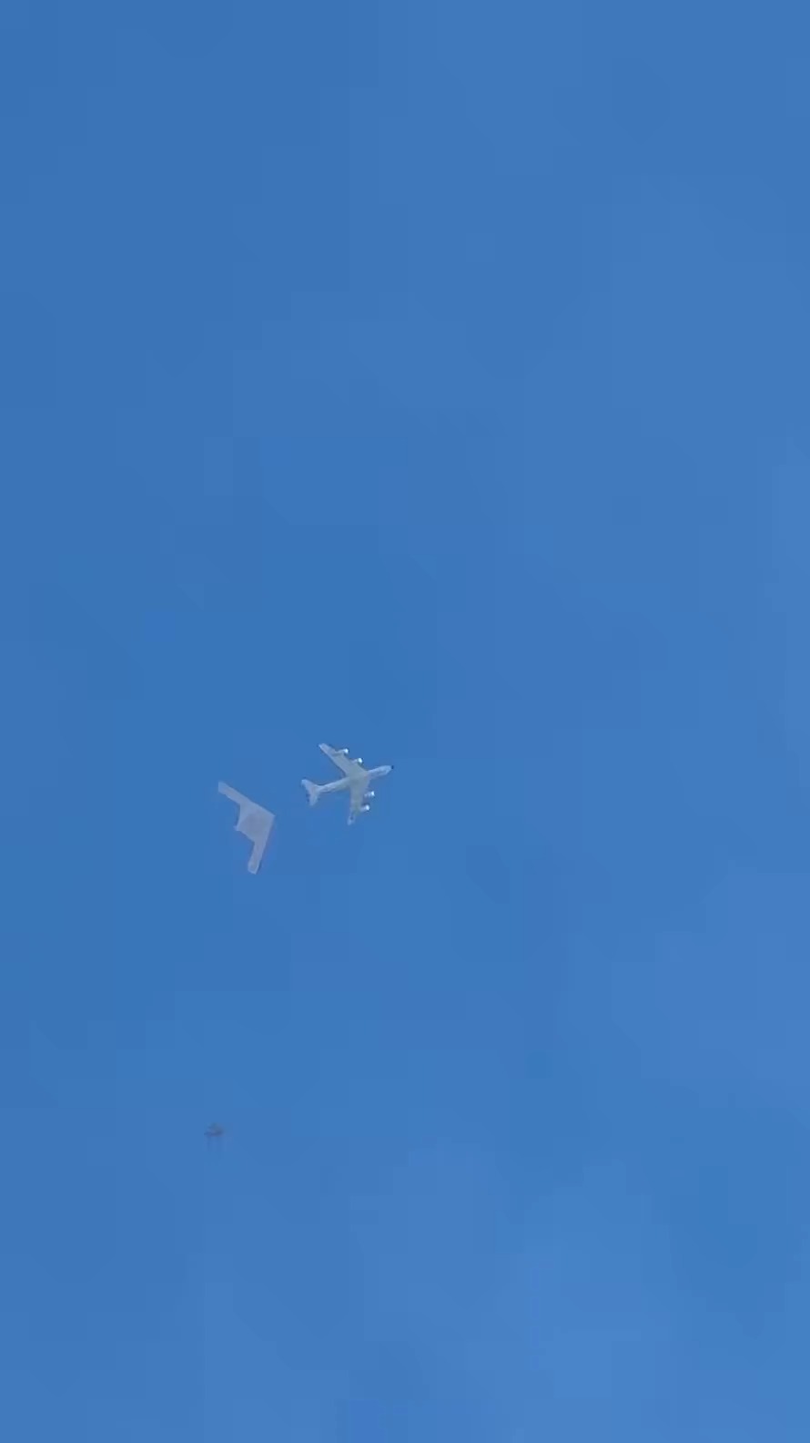 ה-B-21 "ריידר" השלים תדלוק אווירי ראשון