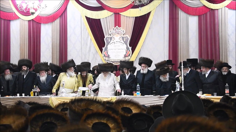 שמחת בית תולדות אהרן - טשערנוביץ - מאקאווא