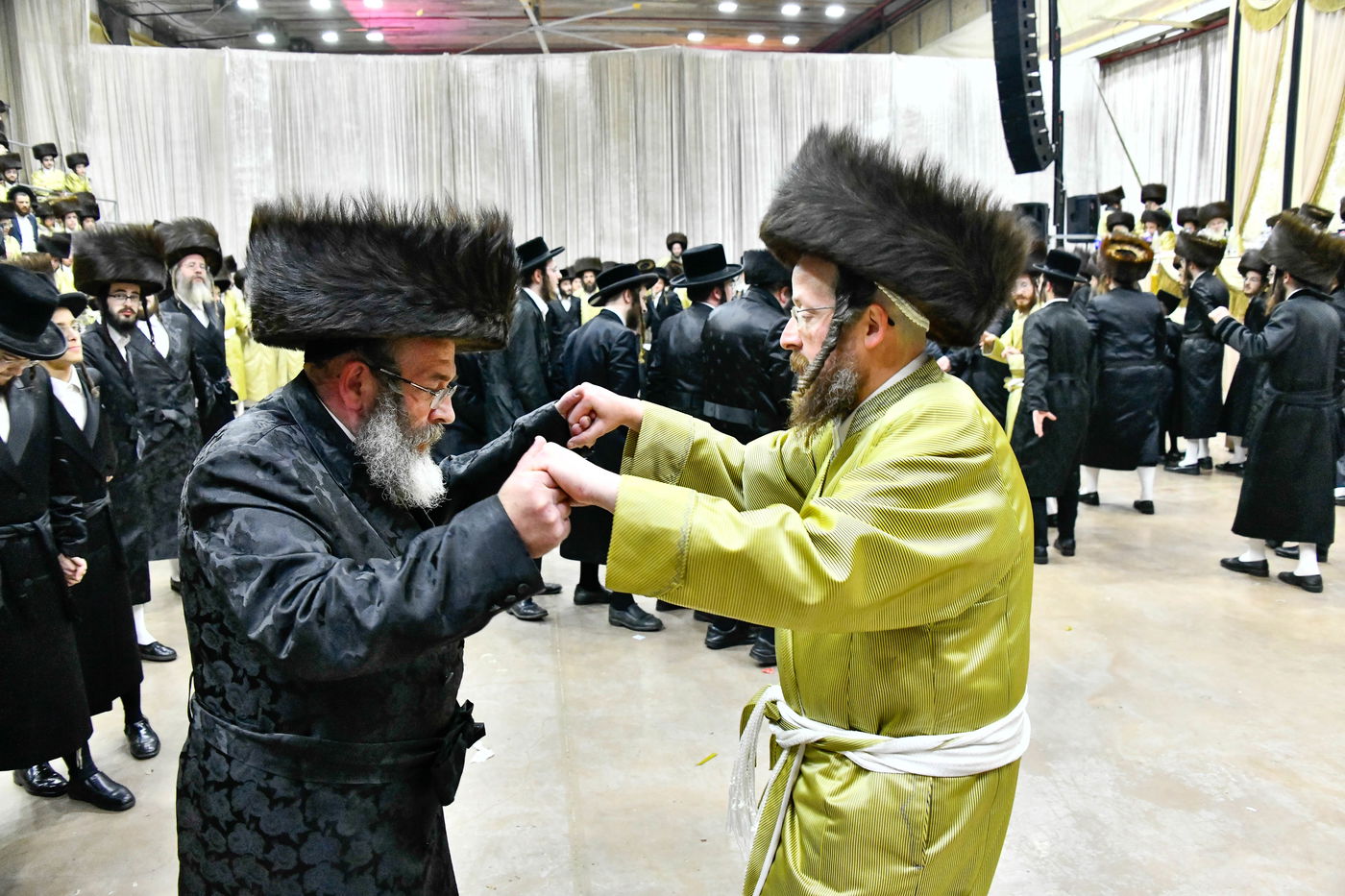 שמחת בית תולדות אברהם יצחק - מאקאווא