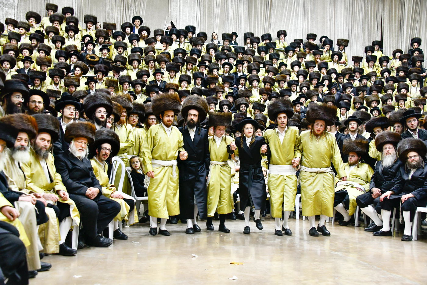 שמחת בית תולדות אברהם יצחק - מאקאווא