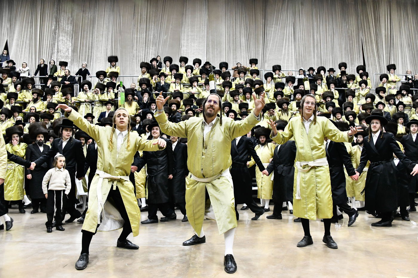 שמחת בית תולדות אברהם יצחק - מאקאווא