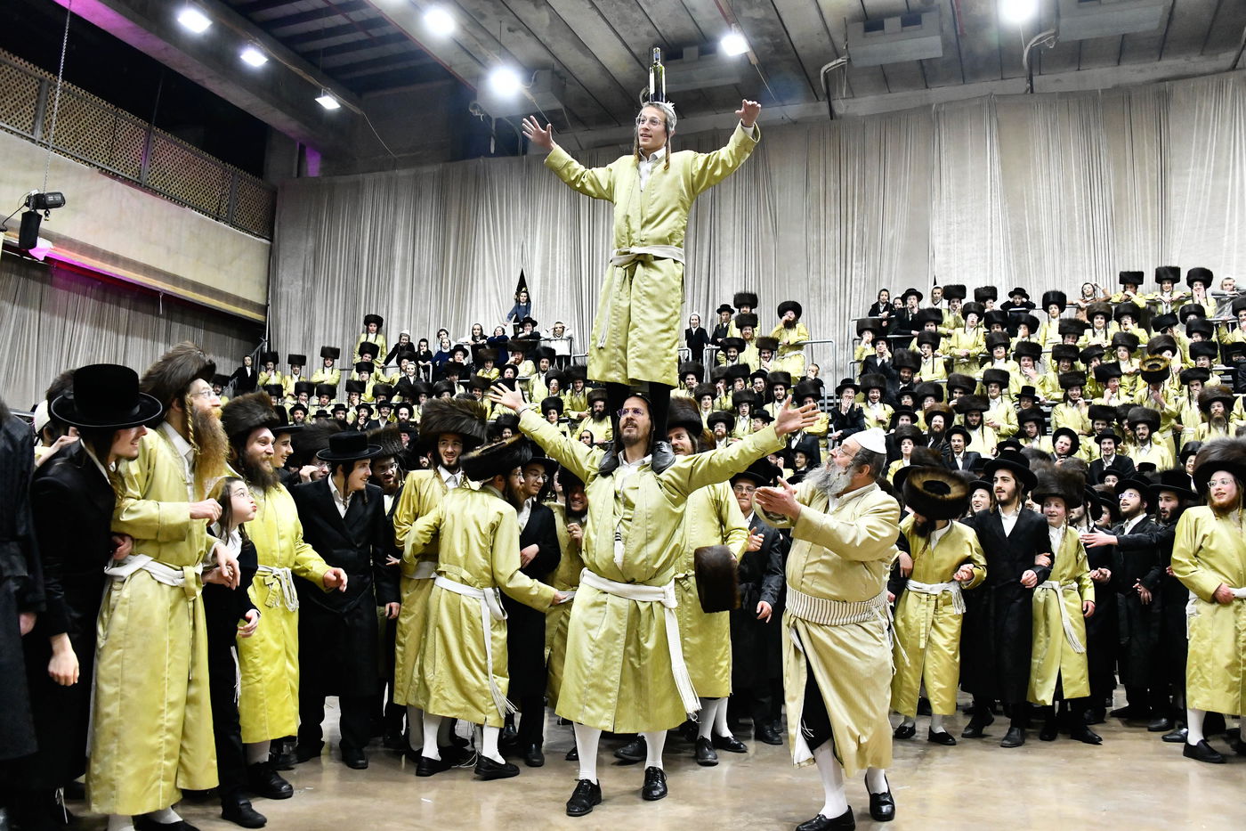 שמחת בית תולדות אברהם יצחק - מאקאווא