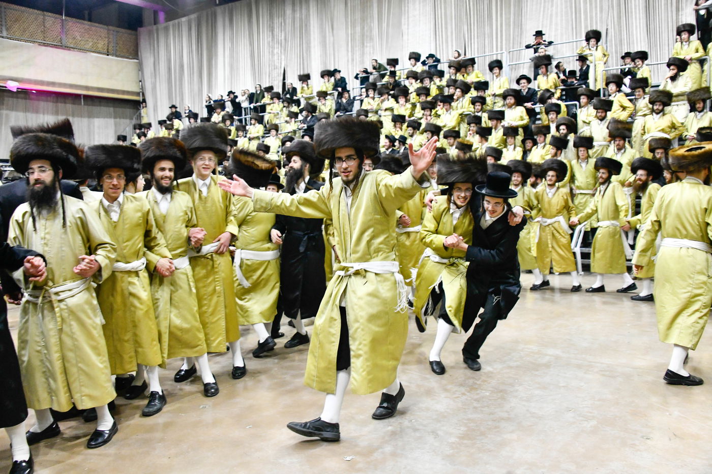 שמחת בית תולדות אברהם יצחק - מאקאווא