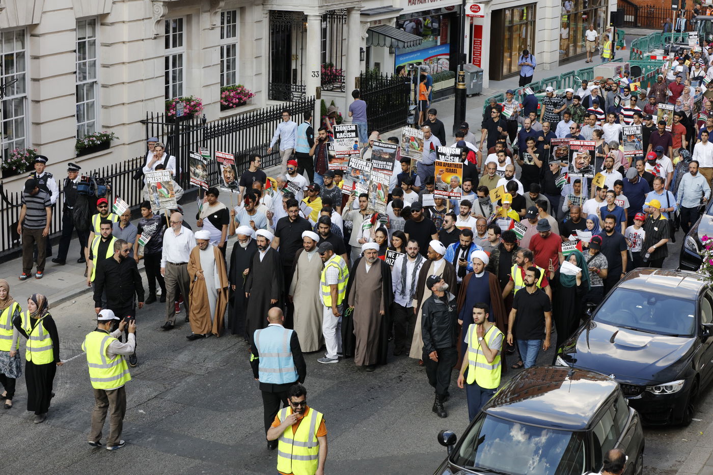 בעקבות המלחמה עם איראן: שרת הפנים מחמוד הבריטית ביטלה את הפגנת 'אל-קודס'