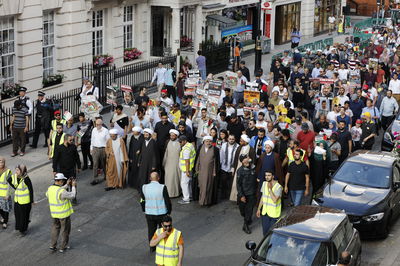 בעקבות המלחמה עם איראן: שרת הפנים מחמוד הבריטית ביטלה את הפגנת 'אל-קודס'
