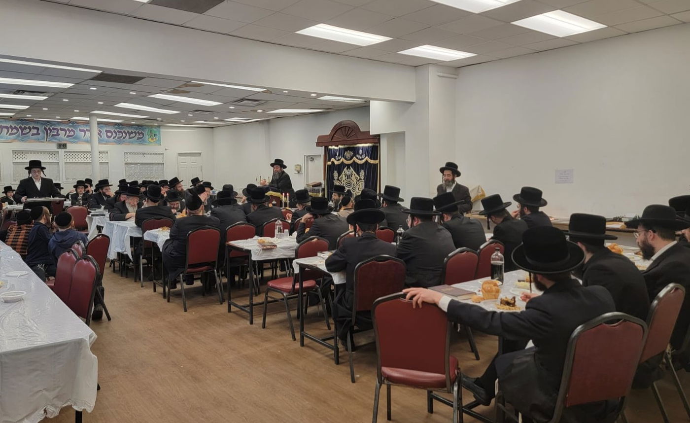 האדמו"ר מויז'ניץ מונטריאול בהילולת דודו זי"ע