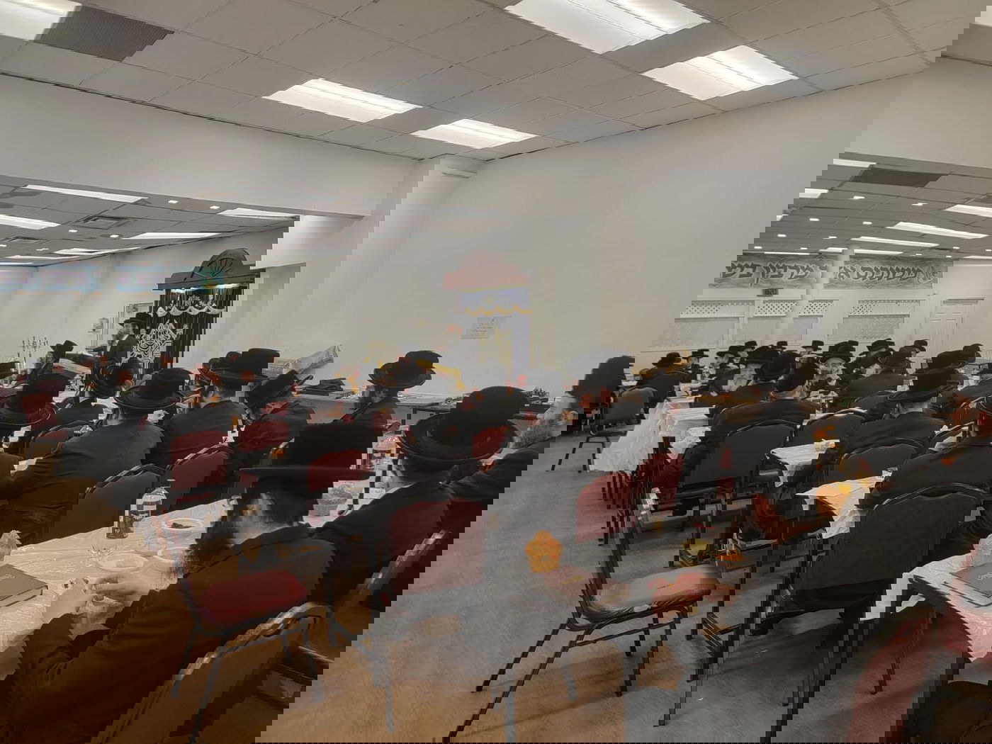 האדמו"ר מויז'ניץ מונטריאול בהילולת דודו זי"ע