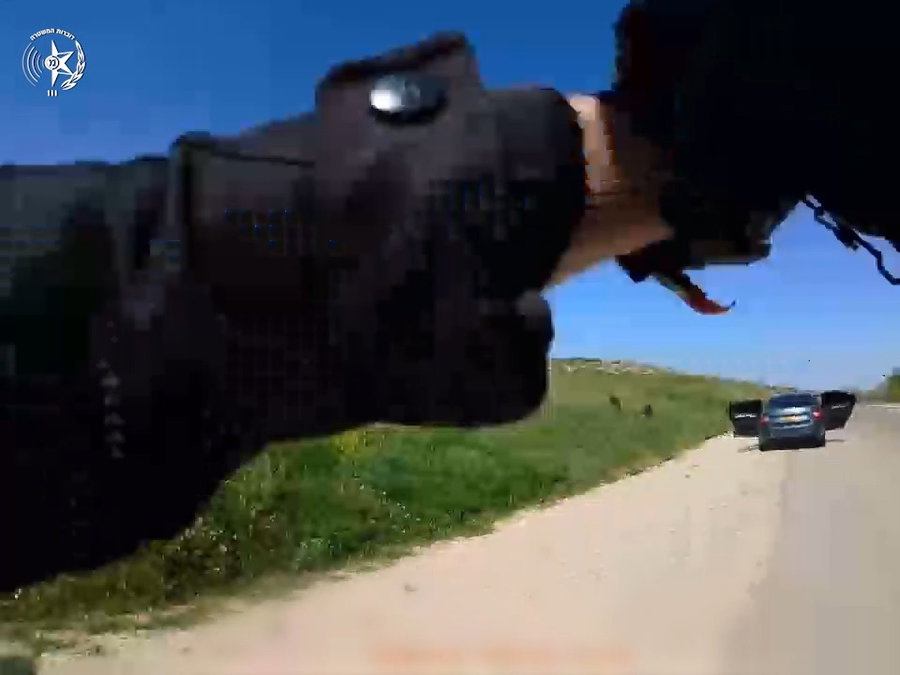 תיעוד של המרדף והמעצר ממצלמת הגוף של הסייר