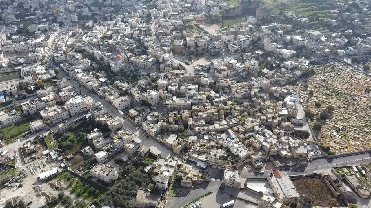 מערת המכפלה ממבט הרחפן