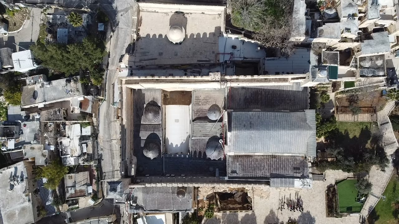 מערת המכפלה ממבט הרחפן