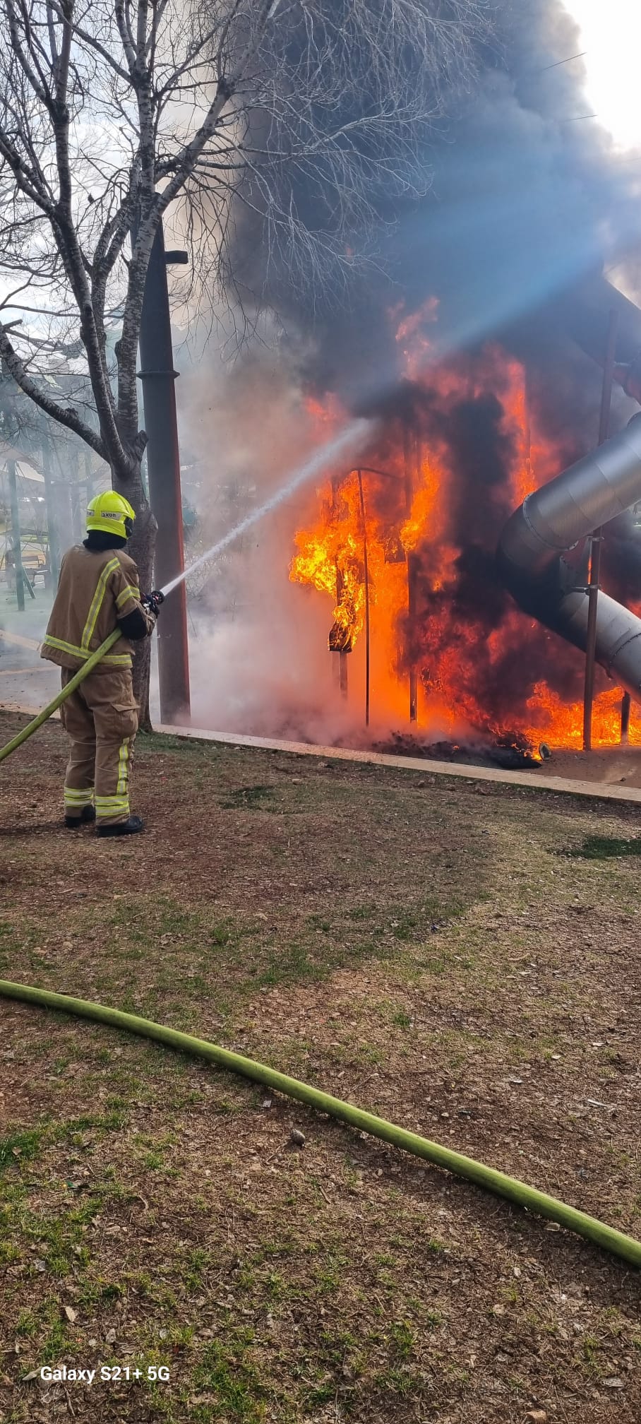 השריפה בגן סאקר, הבוקר