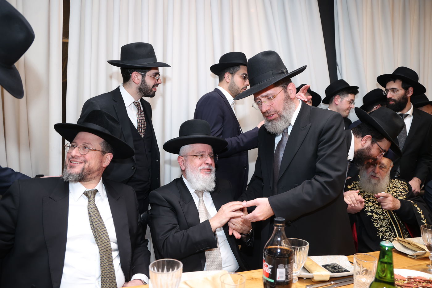 שמחת אירוסי נכדתם המשותפת של הרשל''צים הגר"י יוסף והגרש"מ עמאר