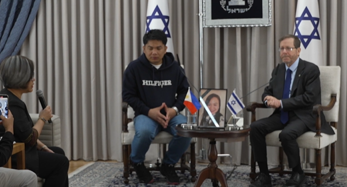 הנשיא בפגישה עם בני המשפחה