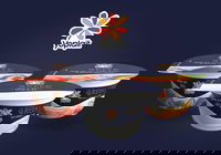 יוגורט בסגנון יווני עשיר עם שכבת פרי בתחתית