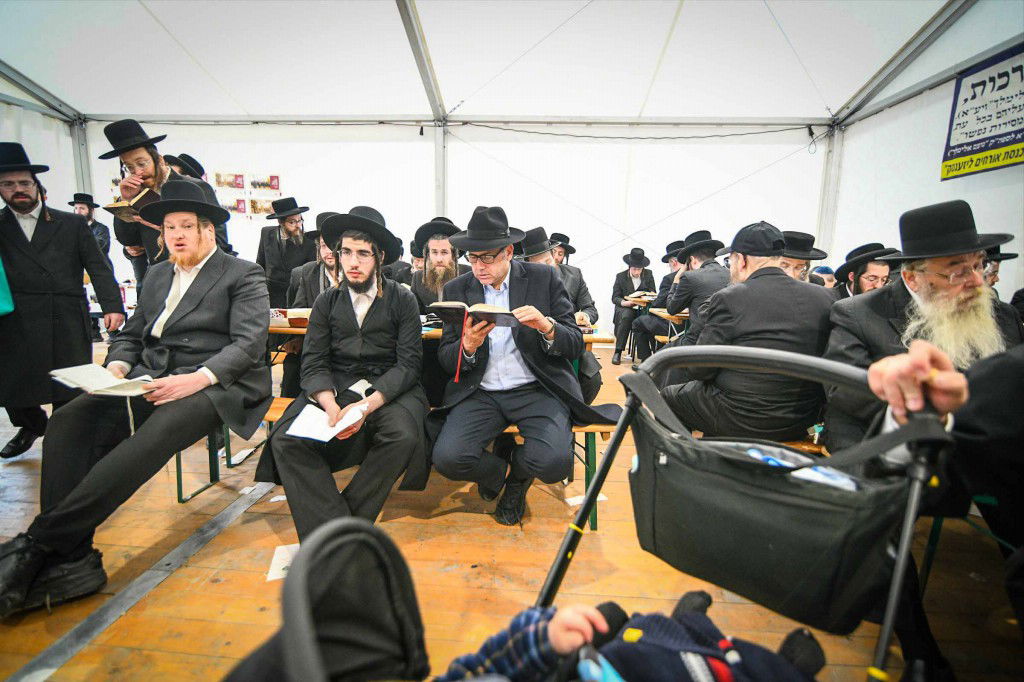 מראות ההילולא קדישא בליזענסק - אדר תשפ"ו