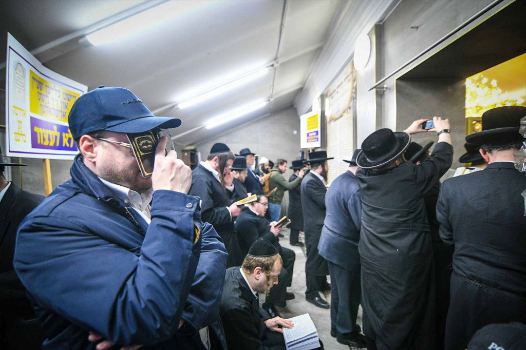 מראות ההילולא קדישא בליזענסק - אדר תשפ"ו