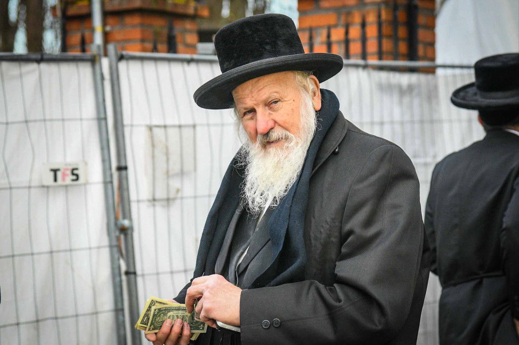 מראות ההילולא קדישא בליזענסק - אדר תשפ"ו