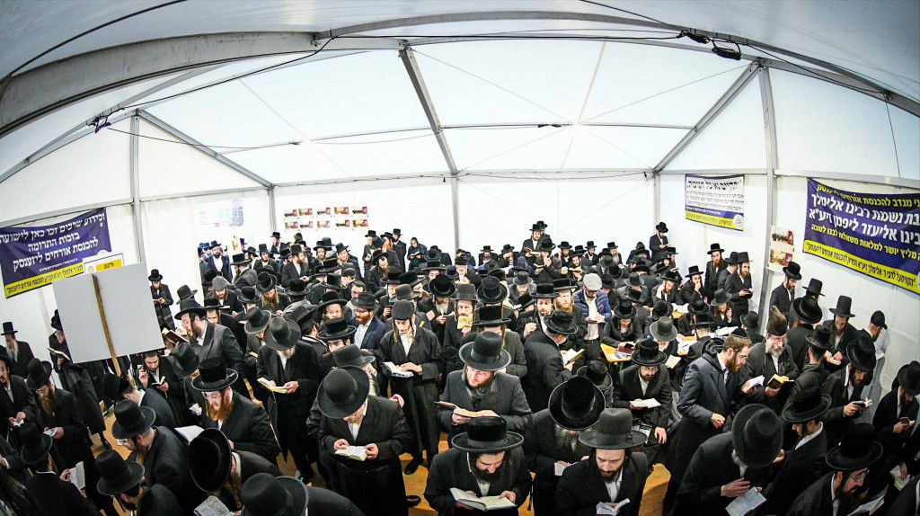 מראות ההילולא קדישא בליזענסק - אדר תשפ"ו