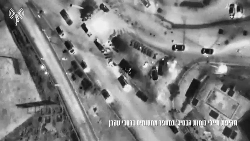 תיעוד חריג משמי טהרן: מתקפת הרחפנים מתאבדים על חיילי הבסיג'