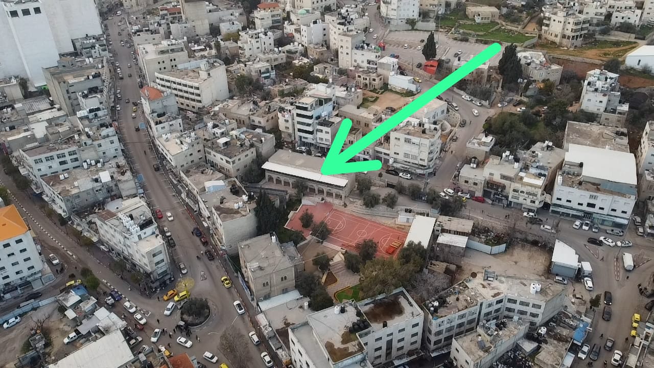 המבנה בו שכנה ישיבת סלבודקא בחברון. כיום בשטח A