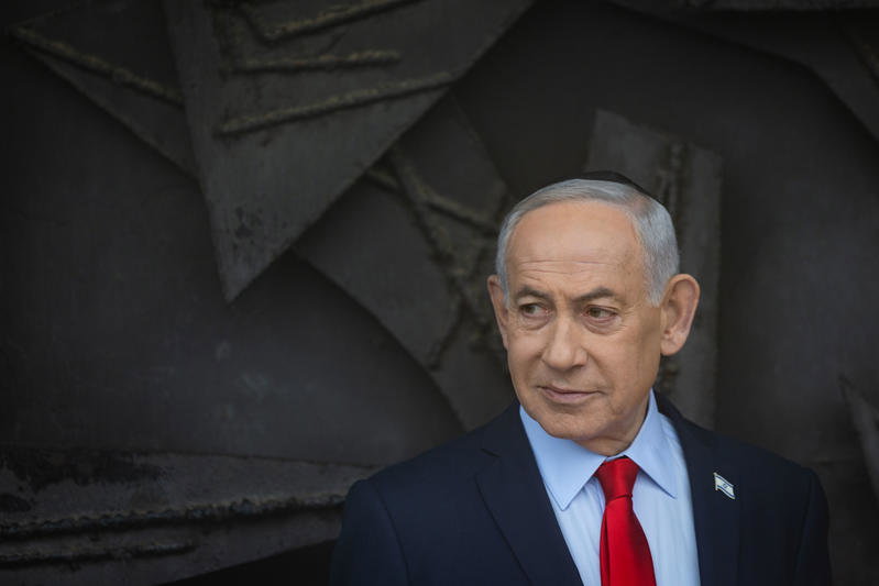 המלחמה באיראן כמעט לא משנה את המפה הפוליטית; הסוקר מסביר מדוע