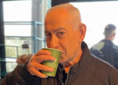 "אני מת": נתניהו עונה לקונספירציות ברשת - בסרטון משעשע | צפו