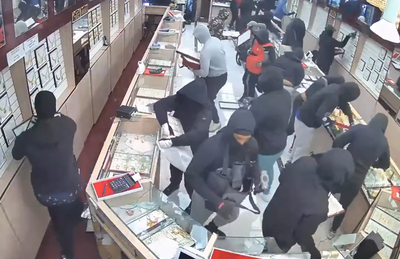 1.7 מיליון דולר וארבעים השודדים: שוד תכשיטים מטורף תועד בקליפורניה