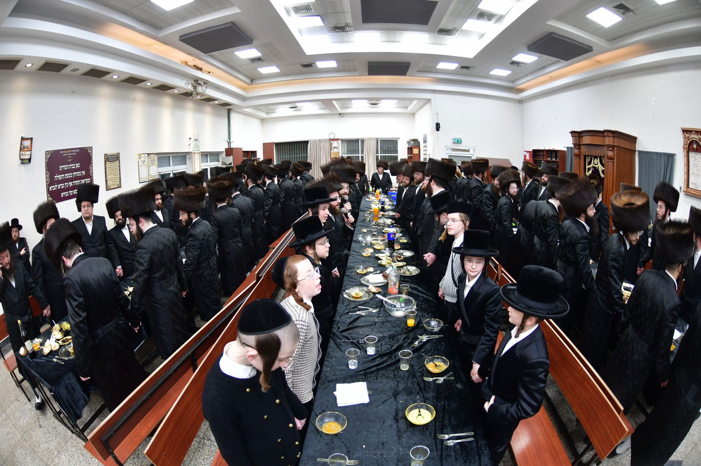 הגה"צ רבי חיים מאיר הגר בביקור באשדוד