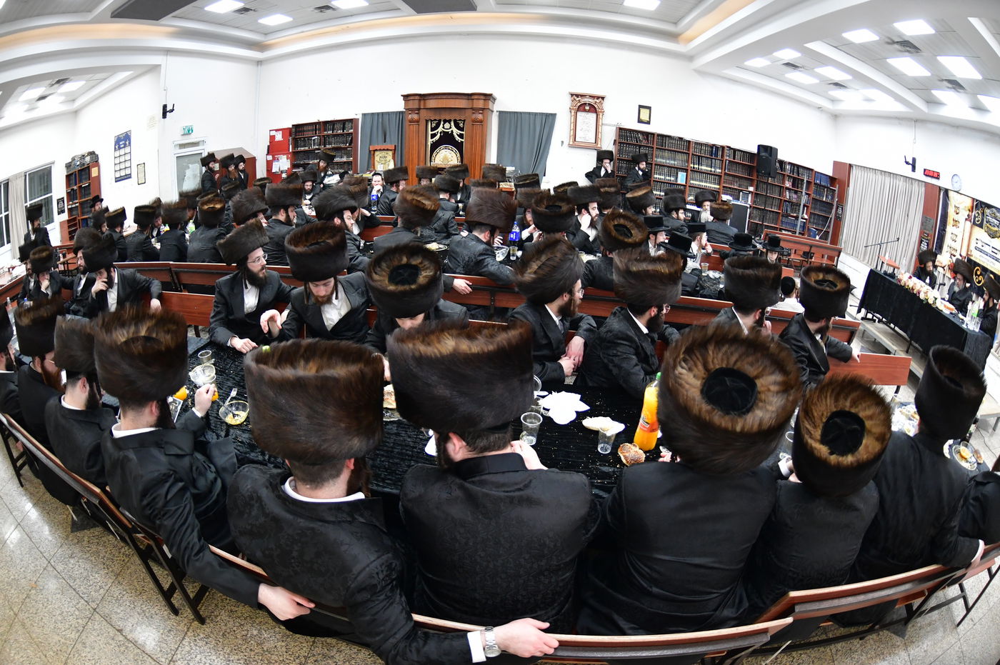 הגה"צ רבי חיים מאיר הגר בביקור באשדוד