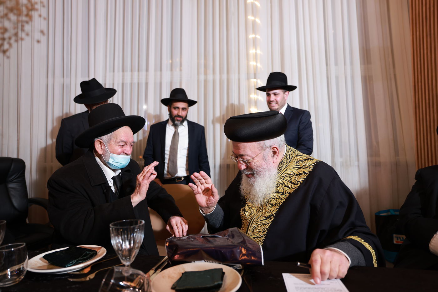 שמחת נישואי נכד הגאון רבי יצחק כהן