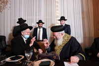 שמחת נישואי נכד הגאון רבי יצחק כהן