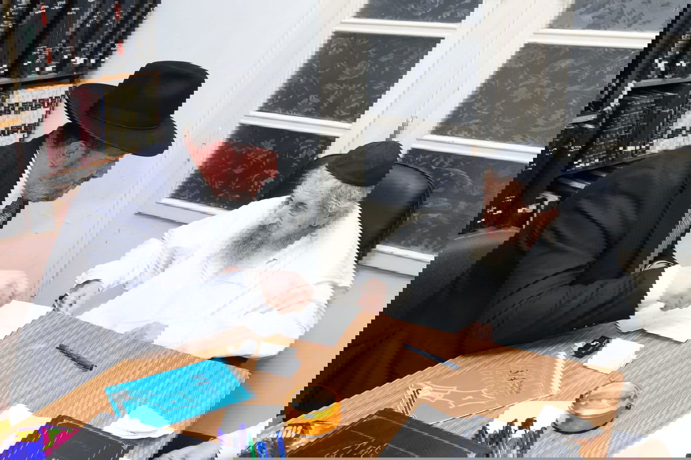 ילדי חניכי הישיבות אצל הגר"ד לנדו