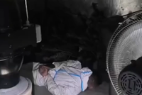 הזוי: נערים הפעילו מעבדת סמים ענקית מעל... גן ילדים | צפו