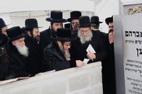 הרבי מסקולען לייקווד על ציונו של אביו זצ"ל