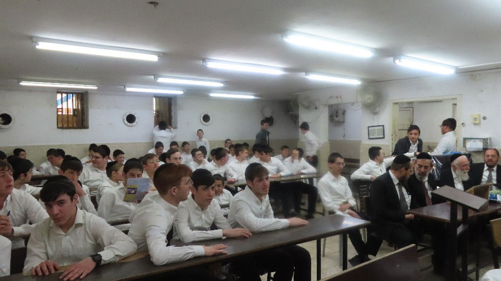 הגר"י זילברשטיין בשיחתו לתלמידי ישיבת 'דרכי שלמה'