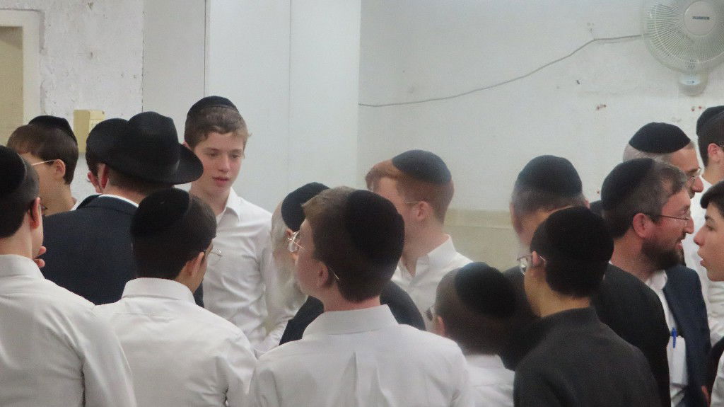 הגר"י זילברשטיין בשיחתו לתלמידי ישיבת 'דרכי שלמה'