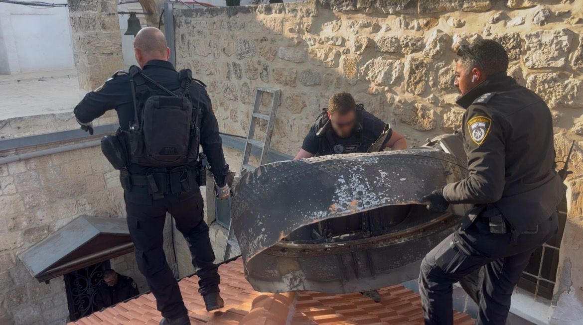 הפגיעה במקומות הקדושים