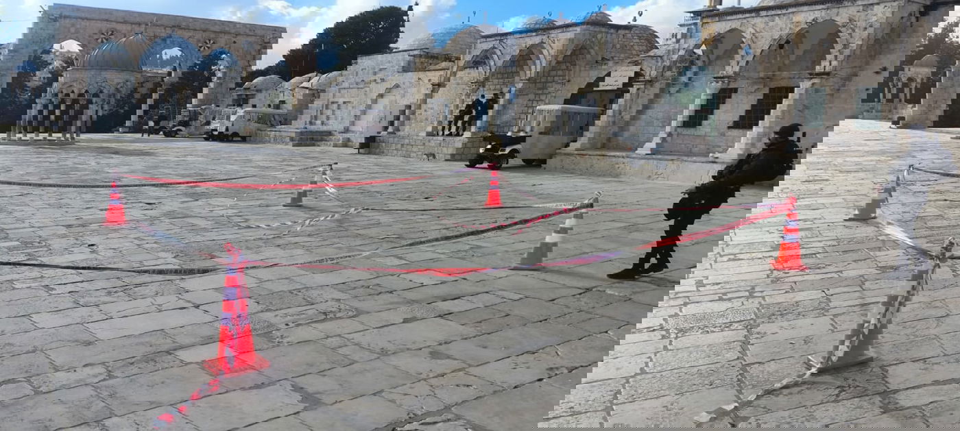 הפגיעה במקומות הקדושים