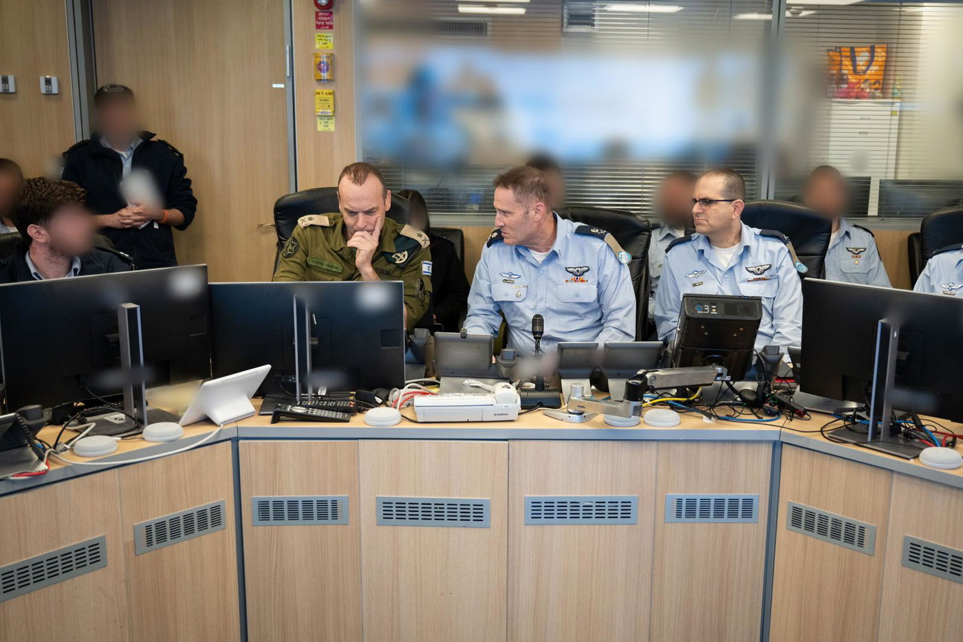 מנהלים את התקיפה