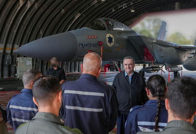 שר הביטחון בתל נוף