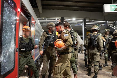 לוחמי פיקוד העורף בזירות נפילה במרכז הארץ. ארכיון