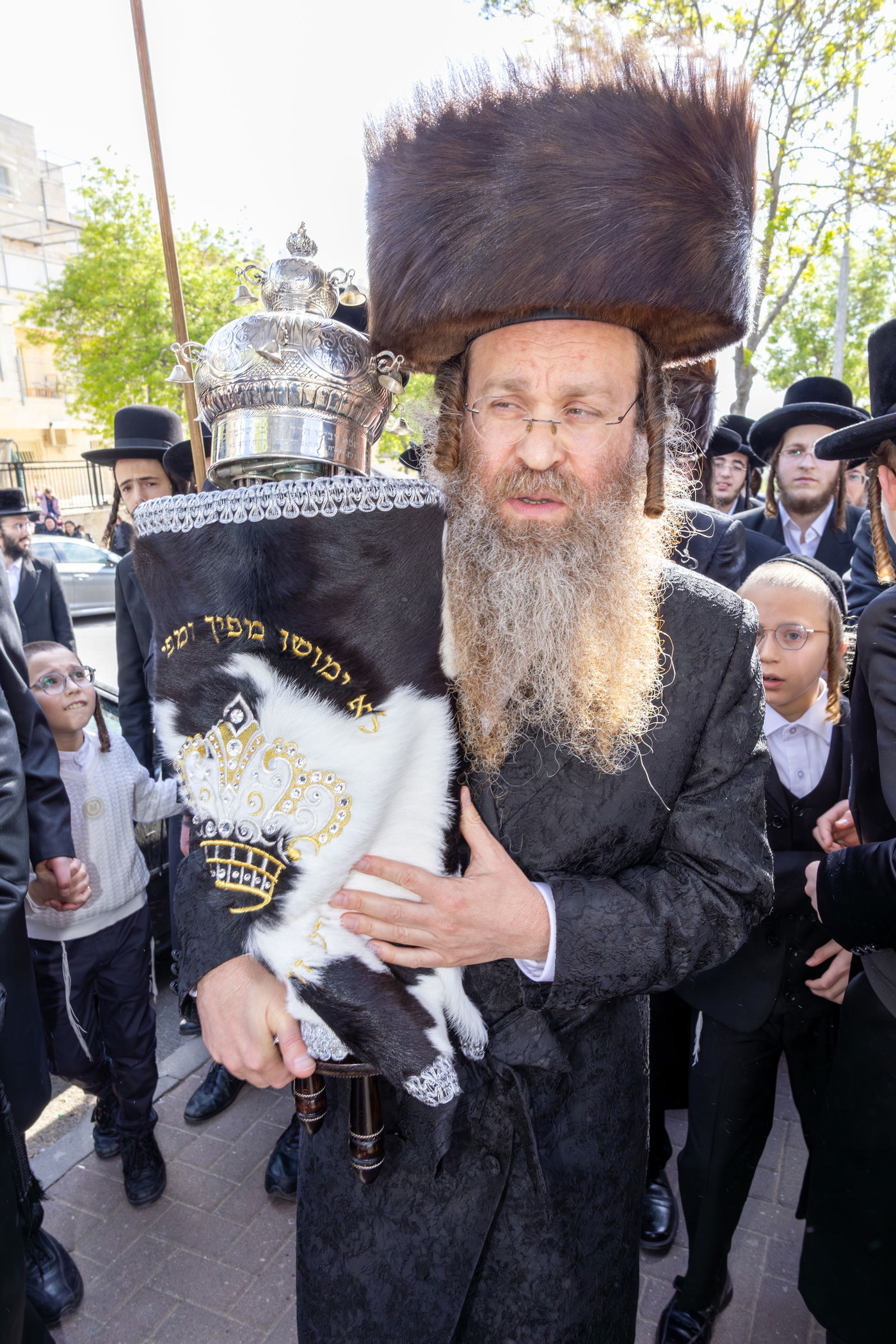 הכנסת ס"ת ושבע ברכות בחצה"ק זוועהיל